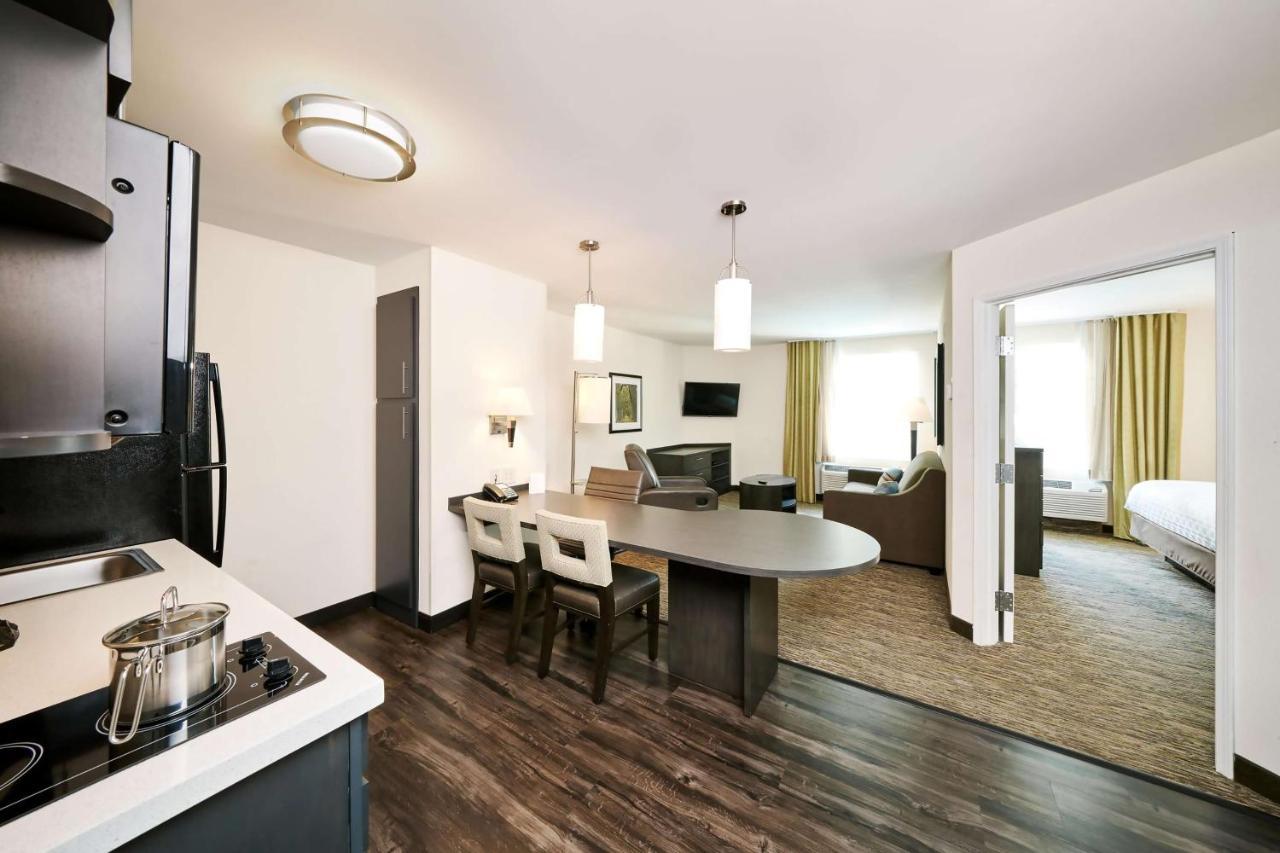 Sonesta Simply Suites Boston Burlington Buitenkant foto
