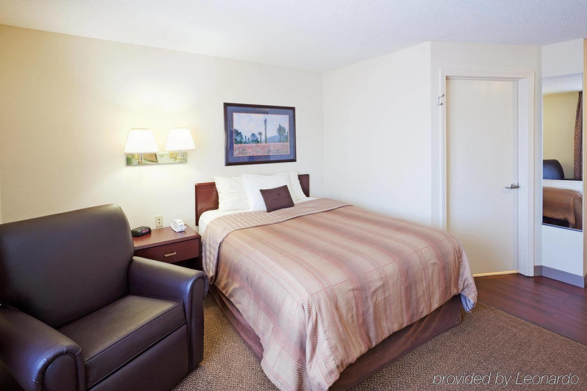 Sonesta Simply Suites Boston Burlington Buitenkant foto